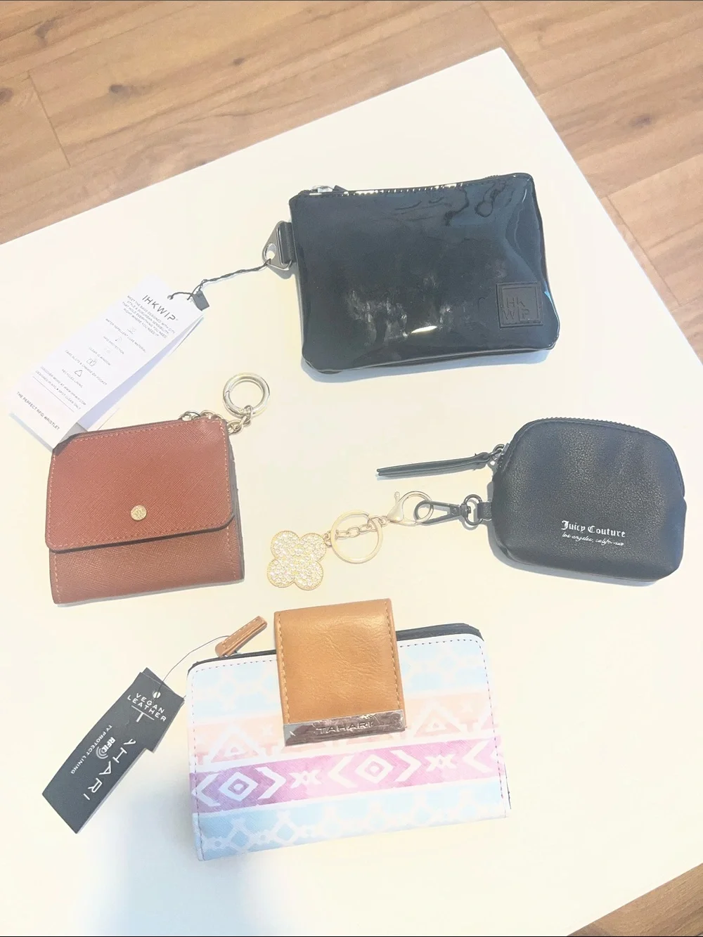 Set of 5! HKWP/ Tahari/ AK/Juicy Couture Wallet/Coin Pouch Bundle